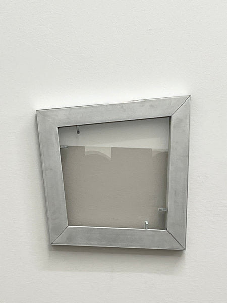 Quentin Lefranc Huis clos, 2026 / 3 parts Mirrored glass and aluminum, 38 x 38 cm