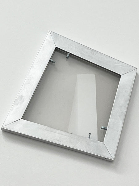 Quentin Lefranc Huis clos, 2026 / 3 parts Mirrored glass and aluminum, 38 x 38 cm